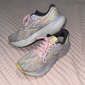 Brooks Women's Pastel Multicolor Sneakers
